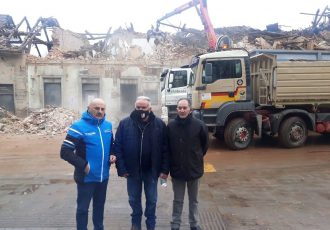 PREDIVNA GESTA: Karlo Starčević i Ivica Tomljenović posjetili potresom pogođena područja