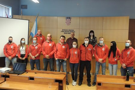 Hrabre i dobre duše, volonteri Crvenog križa Gospić
