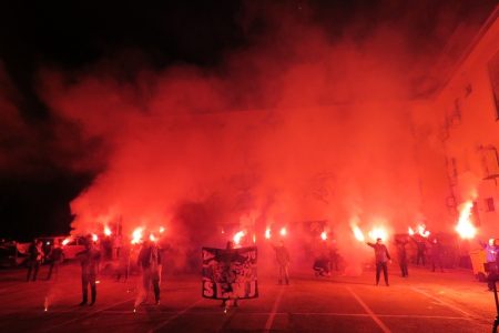 Veličanstvenom bakljadom Gospićani i Ličani završili obilježavanje 35 godina postojanja Bad blue boysa