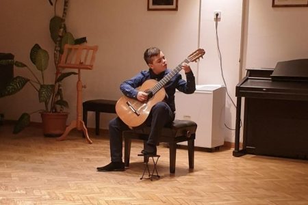 BRAVO: Gospićanin Borna Sarić drugi u Hrvatskoj na natjecanju mladih gitarista!!!