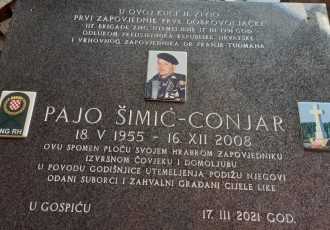 Postavljanje spomen-ploče heroju Paji Šimiću-Conjaru