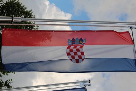 Sretan Vam Dan pobjede i domovinske zahvalnosti i Dan hrvatskih branitelja!