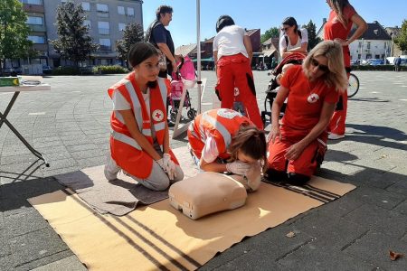 LIJEPO: Gospićki Crveni križ obilježio Svjetski dan prve pomoći