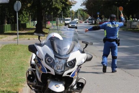 Na području Policijske uprave ličko-senjske tijekom proteklog vikenda evidentirano je 18 prometnih nesreća