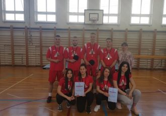 Ekipa Strukovne škole Gospić županijski prvak u stolnom tenisu!!! Idu na državno prvenstvo!