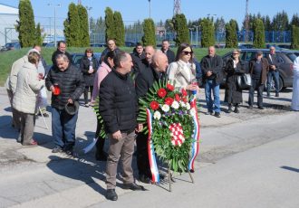 Odana počast civilima koje su partizani pobili u travnju 1945. kada su ušli u Gospić