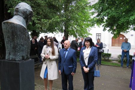 U Gospiću povodom Dana državnosti odana počast najzaslužnijima u stvaranju slobodne države