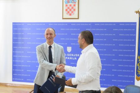 DOBRA VIJEST: umirovljenici s područja Ličko-senjske županije od 1.kolovoza vlakovima HŽ-a prevozit će se besplatno