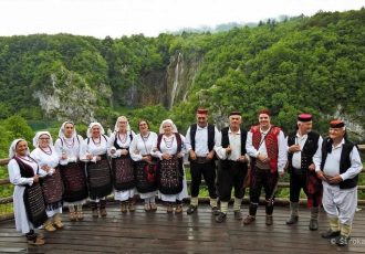 HKUD Široka Kula nastupa na Ulazu1 NP Plitvička Jezera