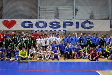 Seniori rukometnog kluba Gospić bolji od druge ekipe PPD-a Zagreb, za mlade rukometaše suradnja s tim moćnim klubom donosi nemjerljivo iskustvo