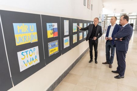Ukrajinski veleposlanik posjetio OŠ „dr. Jure Turića”