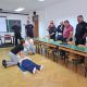 Lički policijski službenici i vatrogasci educirani o postupcima osnovnog održavanja života uz uporabu defibrilatora