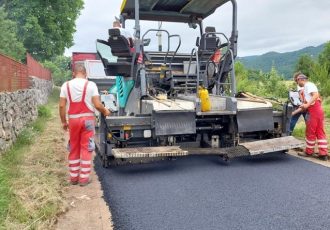 Županijska uprava za ceste ulaže u poboljšanje cestovne infrastrukture u Ličko-senjskoj županiji