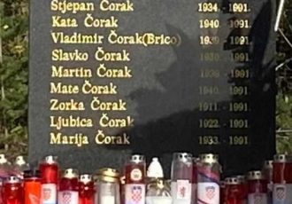 U zaseoku Čorci otkriven spomenik ubijenim civilnim žrtvama Domovinskog rata