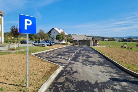 Izgrađeno novo parkiralište za potrebe ambulante Doma zdravlja u Brinju – uloženo 113 tisuća eura
