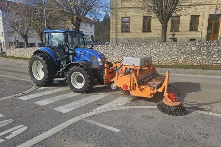 Perušićko komunalno poduzeće moderniziralo i obnovilo vozni park i opremu