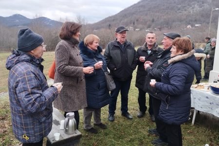 LIJEPO: Kađerovčani i ove godine skromno, ali veselo, proslavili svog svetog Nikolu!!!