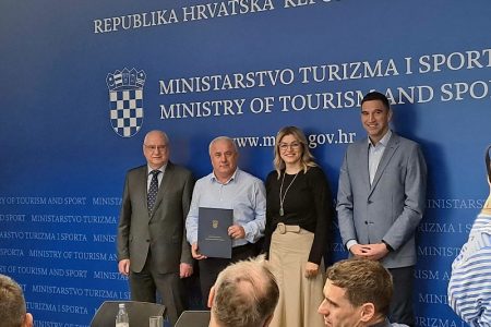 Zajednica sportova Ličko-senjske županije dobila značajna sredstva za sufinanciranje rada trenera i opremu