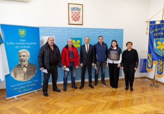 U cilju održivosti proizvodnje mlijeka župan Petry potpisao ugovore u vrijednosti 129 tisuća eura