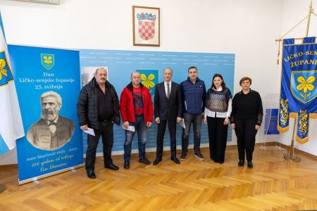 U cilju održivosti proizvodnje mlijeka župan Petry potpisao ugovore u vrijednosti 129 tisuća eura