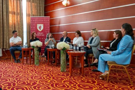 U Otočcu održana konferencija „Nematerijalna baština kao potencijal razvoja“