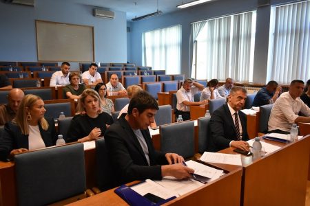 Gradonačelnik Darko Milinović “dobio” jednoglasno prihvaćen proračun
