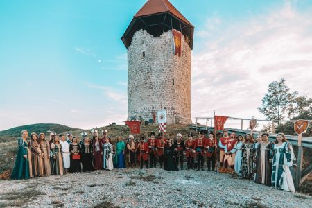 Perušićani se lijepim festivalom vratili u prošlost!!!