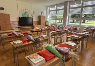 Obavijest iz Osnovne škole dr.Jure Turića za učenike i roditelje, u ponedjeljak je prvi dan nove školske godine!!!