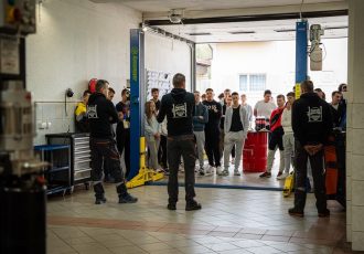Auto Servis Orešković proslavio šestu godišnjicu uz posjet učenika Strukovne škole Gospić
