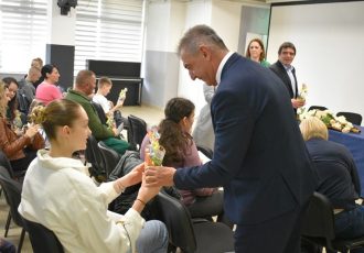 Gradonačelnik uskrsnicom razveselio mališane