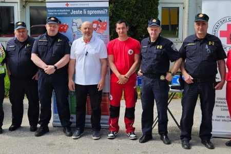 Preventivna akcija Crvenog križa i MUP-a o važnosti ispravnog kompleta prve pomoći u vozilima
