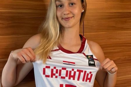 BRAVO: Gospićanka Borna Benković član je hrvatske juniorske reprezentacije na Europskom prvenstvu.