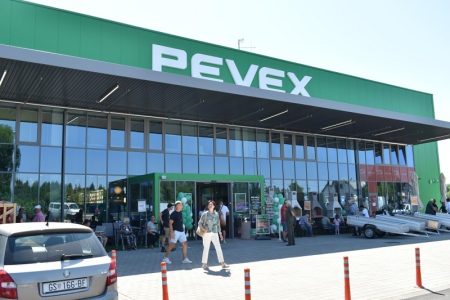 DOBRA VIJEST: PEVEX, prvi hrvatski trgovački lanac, otvorio prodajni centar u Gospiću