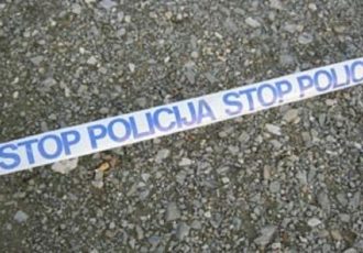 Nepoznati počinitelj zapalio osobni automobil u Čovićima