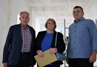 Nastavljaju se radovi rekonstrukcije prizemlja GPOU-a u Otočcu