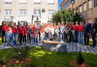 U Gospiću svečano otvoren Park Gradskog društva Crvenog križa povodom 140. obljetnice Društva