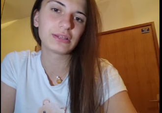 Nina Fadljević svoju borbu protiv karcinoma počela je kad je imala svega dvije i pol godine. Pobijedila je!!!