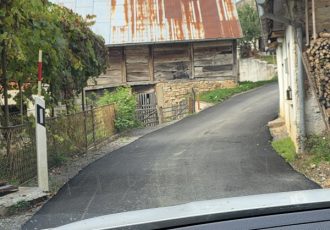 Saniraju se nerazvrstane prometnice na području Perušića