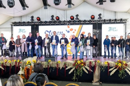 Dodijeljena priznanja najboljim ličkim proizvođačima meda, sira, rakija i zimnice
