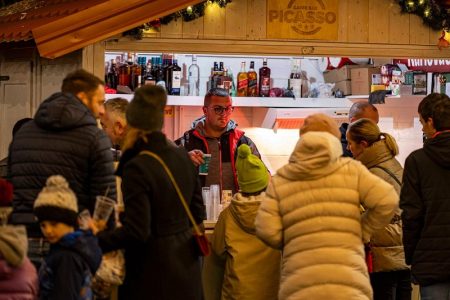 Otvoren Javni poziv za zakup adventskih kućica u Otočcu