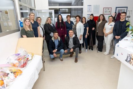 Predstavnici Savjeta mladih LSŽ posjetili OB Gospić povodom Svjetskog dana bolesnika