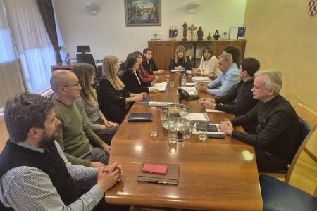 Gradonačelnik Darko Milinović s gospićkim ekolozima razgovarao o “tvornici litija”