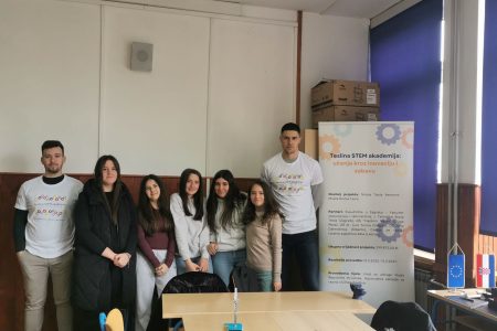 STEM radionice u Gospiću približile djeci svijet elektrostatike