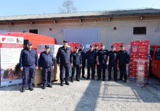 Podjela vatrogasne opreme u sklopu EU projekta “Jačanje kapaciteta za protupožarnu zaštitu na brdsko-planinskim i potpomognutim područjima“