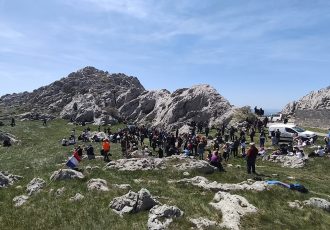 Velebit spojio Hrvatsku: 350 ljudi na hodu za Gavrana