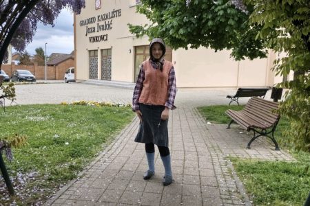 Mlada Gospićanka Vlatka Mesić oduševila u Vinkovicima na smotri LIDRANO