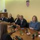 Obilježen Dan sestrinstva u Gospiću – Milinović: „Bez medicinskih sestara i tehničara nema kvalitetne skrbi za pacijente“