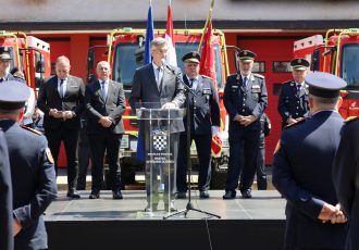 Održana svečana primopredaja novih vatrogasnih vozila u Zagrebu