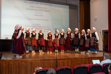 Deset vokalnih skupina na Smotri malih vokalnih sastava Otočac 2026