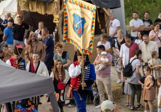 Festival oživljene povijesti vratio Stari grad Perušić u neka davna vremena